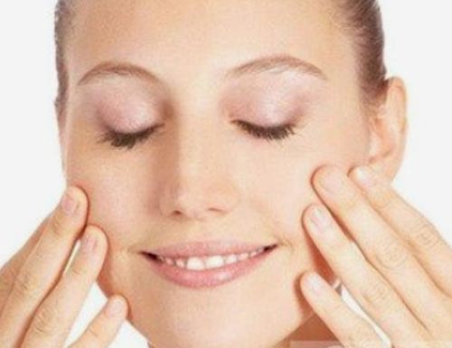 Whitening and Moisturizing Lotion